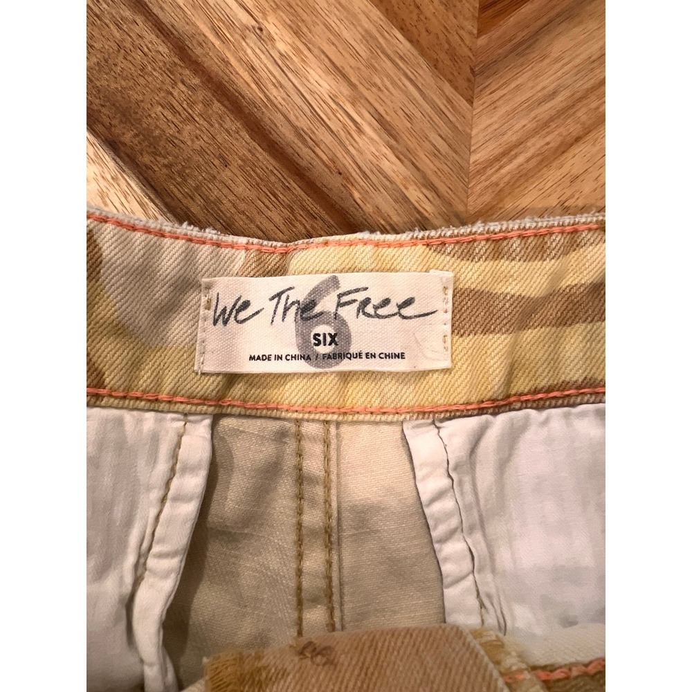 FREE PEOPLE WE THE FREE CAMO HIGH RISE DENIM‎ SHORTS - Picture 3 of 4